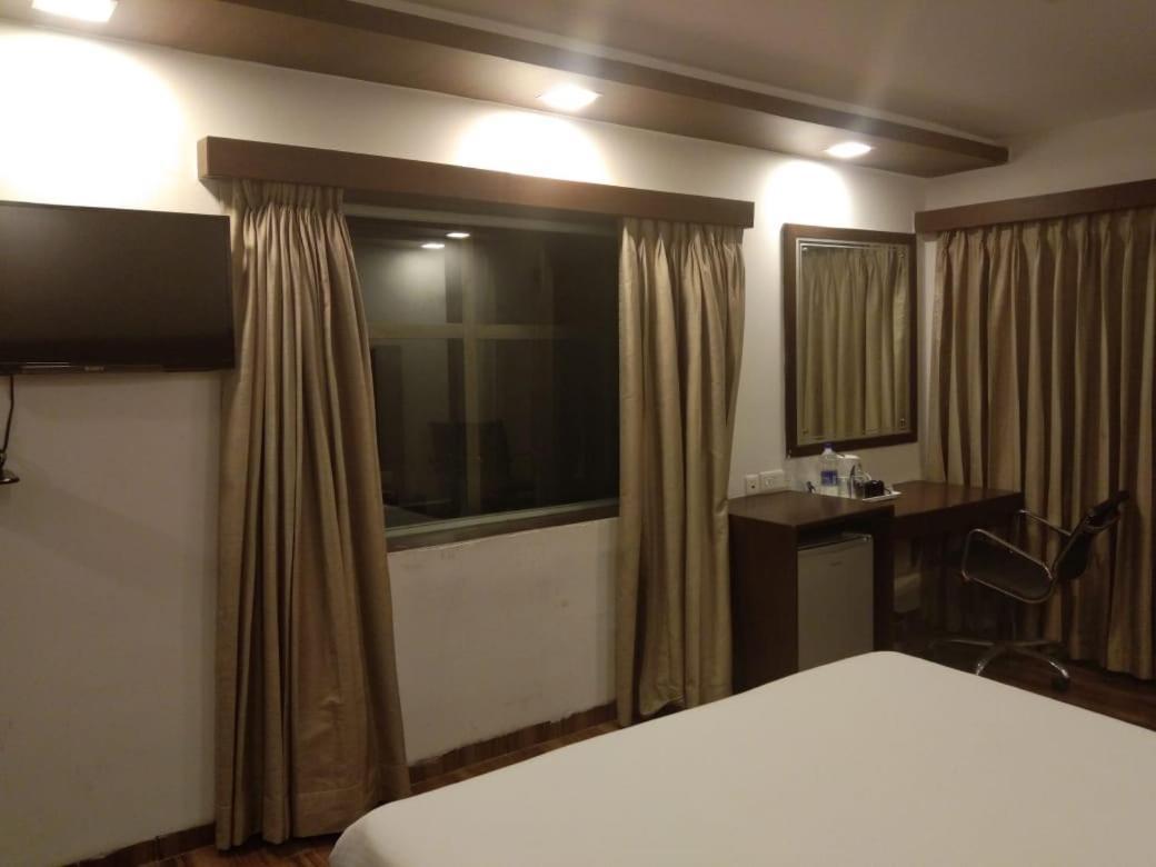Hotel Supreme Visakhapatnam Extérieur photo